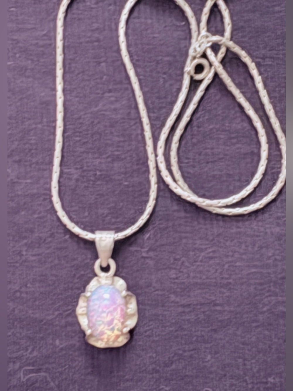 Vintage Sterling Silver Irridescent Pink Opal Glass Buttercup Pendant Necklace